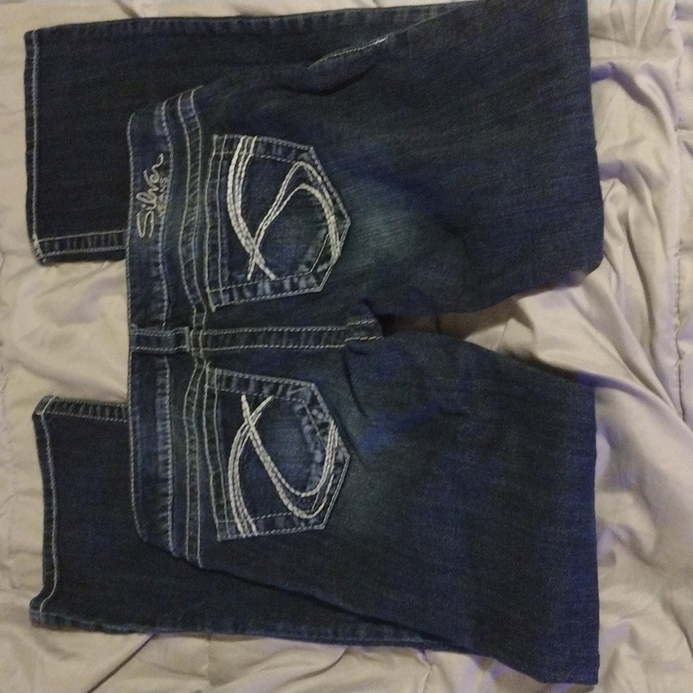 - Jeans - Picture 2 of 4